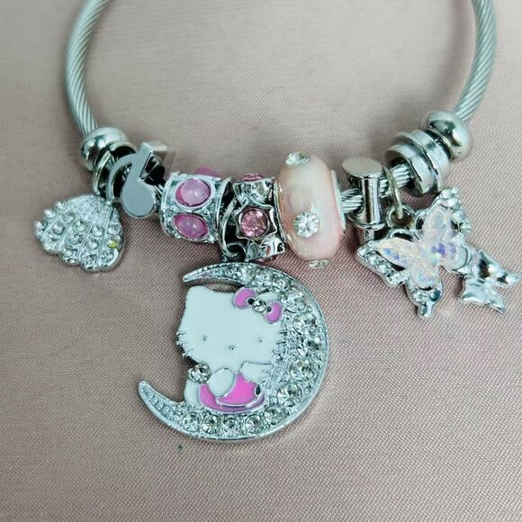 457 Pink Hello Kitty Bracelet cute - Picture 4 of 5
